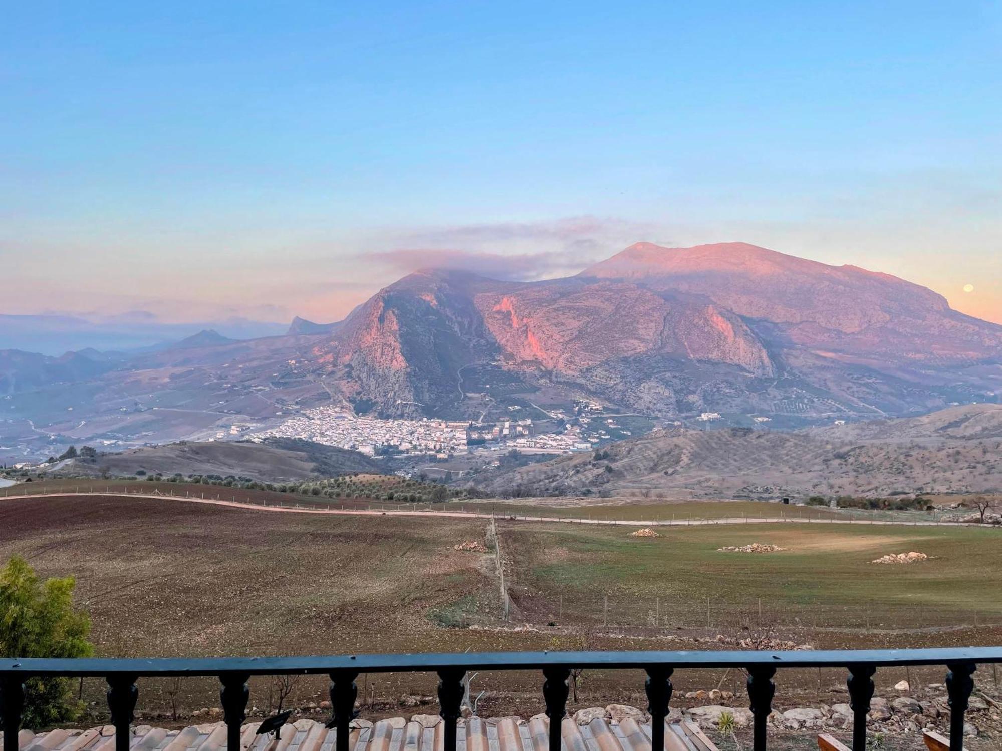 La Sorpresa Bed & Breakfast Valle de Abdalagis Exterior photo